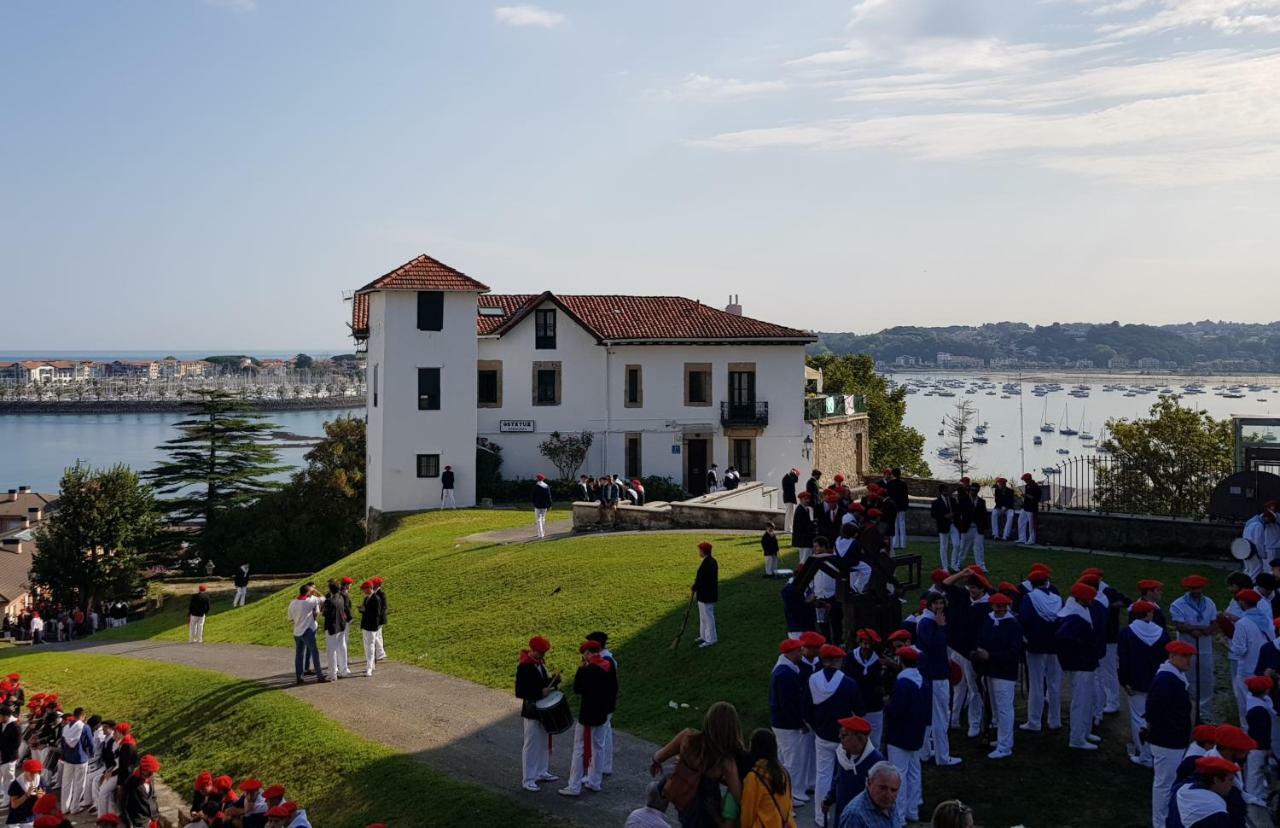 Hostal Zaragoza Hondarribia Esterno foto